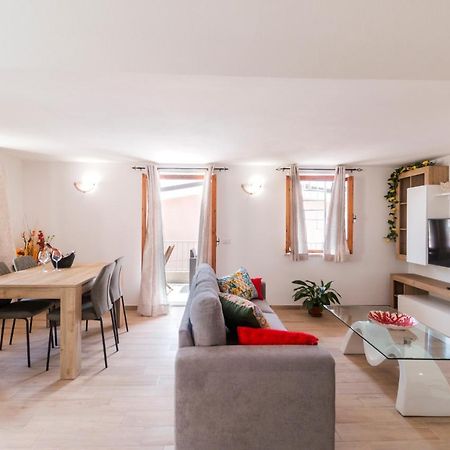 Apartament Uncle Leonard'S House Cala Gonone Zewnętrze zdjęcie